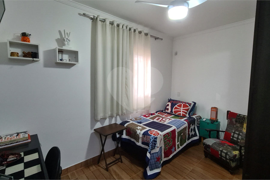 Sobrado à venda com 4 quartos, sendo 2 suítes, em Santa Teresinha, São Paulo, SP