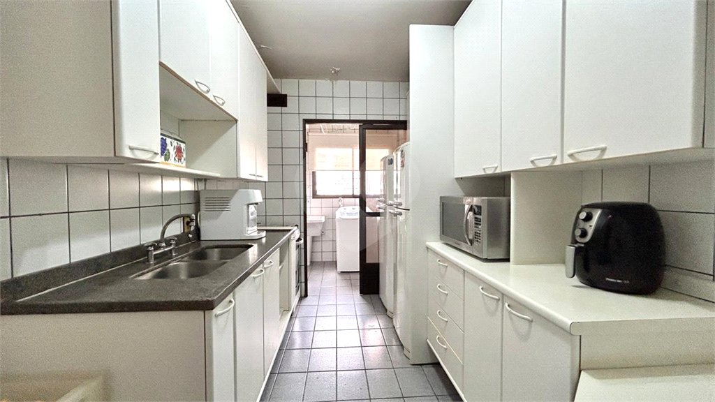 Apartamento à venda com 3 suítes em Vila Suzana, São Paulo, SP