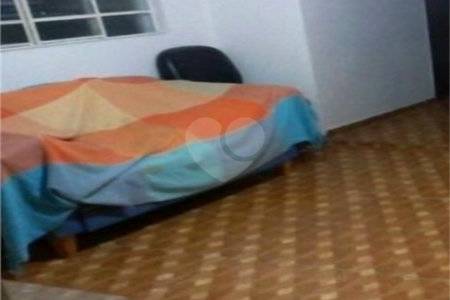 Sobrado à venda com 3 quartos em Jardim Rio Pequeno, São Paulo, SP