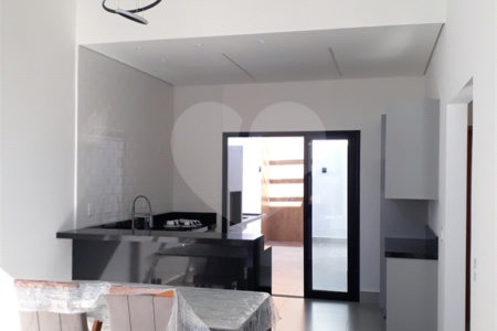 Casa à venda com 3 quartos, sendo 1 suíte,  em Villa Di Cesar, Mogi das Cruzes, SP