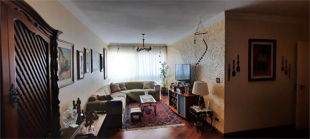 Apartamento à venda com 3 quartos, sendo 1 suíte,  em Sumarezinho, São Paulo, SP
