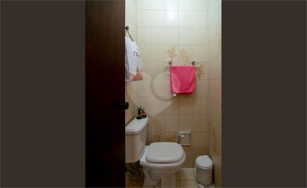 Casa para venda e locação no Campo Belo de 120M² com 3 dormitórios, 1 suíte e 3 vagas