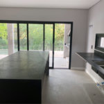 Casa à venda com 4 quartos, sendo 3 suítes, no condomínio Recanto dos Paturis, Vinhedo - SP