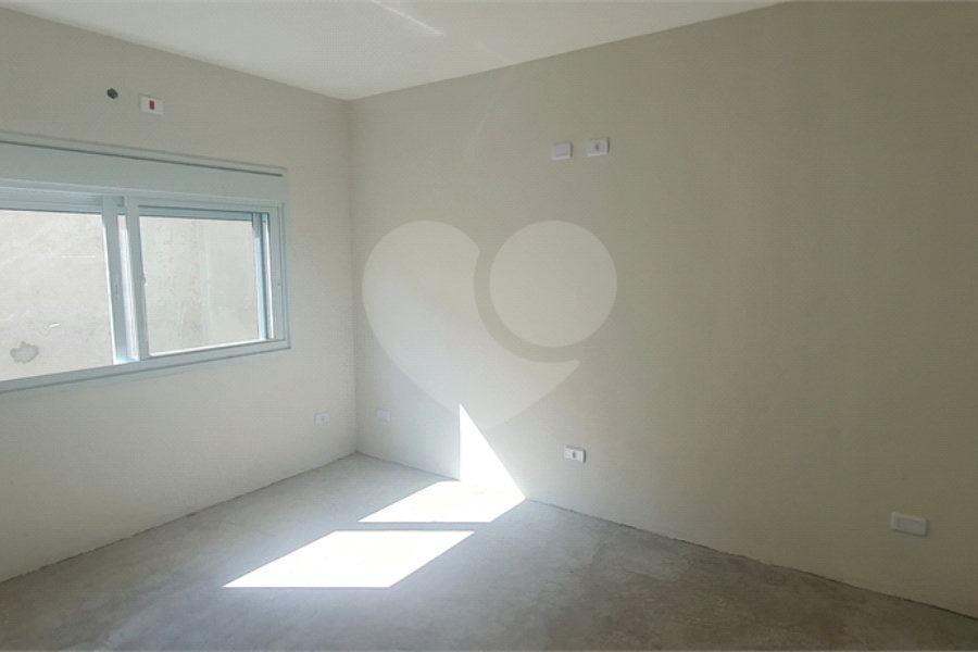 Casa à venda com 3 quartos, sendo 1 suíte, no condomínio Estancia da Serra / Residencial Nova Mairipora, Mairiporã - SP