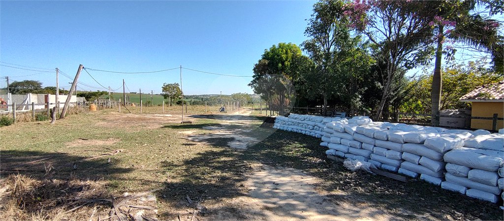 Sítio à venda com 2 suítes em Buru, Salto, SP