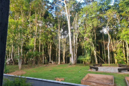 Terreno à venda com 4 suítes no condomínio Granja Anita, Mogi das Cruzes - SP