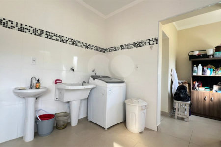 Casa à venda com 3 suítes no condomínio Haras Paineiras, Salto - SP