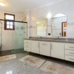 Casa à venda com 5 quartos, sendo 3 suítes, no condomínio Residencial Morumbi, São Paulo - SP