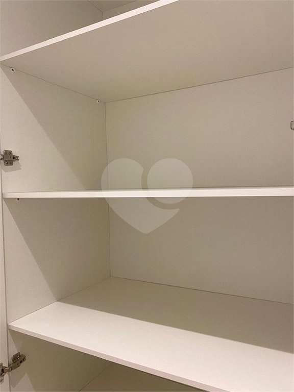 Apartamento à venda com 3 quartos, sendo 1 suíte,  em Itaim Bibi, São Paulo, SP