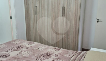 Casa de Vila à venda com 3 quartos, sendo 1 suíte,  em Vila Pasti, Louveira, SP