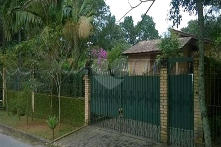 Casa à venda com 3 quartos, sendo 1 suíte, em Serra da Cantareira, Mairiporã, SP