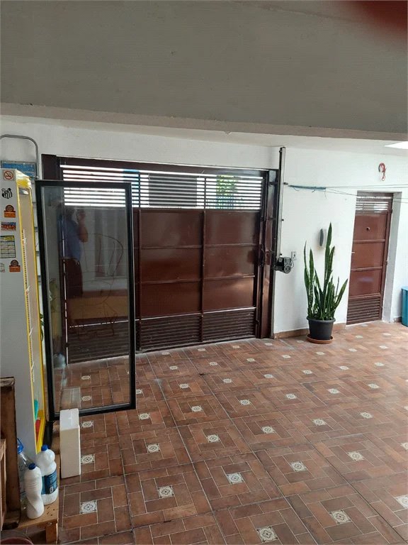 Casa à venda com 4 quartos, sendo 1 suíte, em Vila Pirajussara, São Paulo, SP