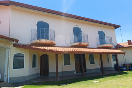 Casa à venda com 3 quartos, sendo 1 suíte, em Alpes D'ouro, Bom Jesus dos Perdões, SP