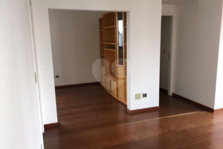 Apartamento à venda com 4 quartos, sendo 2 suítes,  em Vila Andrade, São Paulo, SP