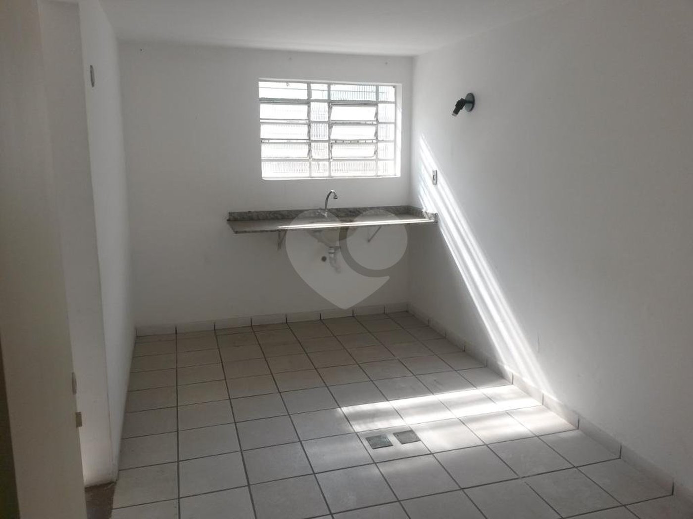 Sobrado à venda com 15 quartos, sendo 3 suítes, em Tucuruvi, São Paulo, SP