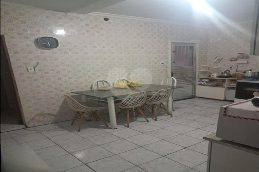 Sobrado à venda com 4 quartos em Tremembé, São Paulo, SP