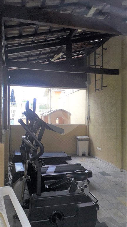 Casa à venda com 3 quartos, sendo 1 suíte,  no condomínio Jardim das Palmas, São Paulo - SP