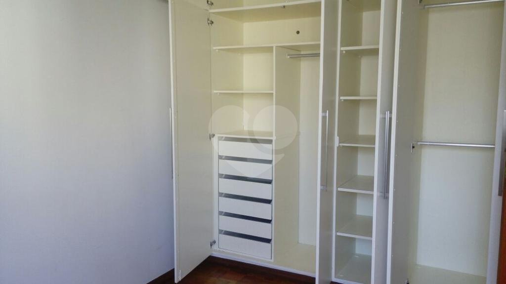 Apartamento à venda com 3 quartos, sendo 1 suíte,  em Campo Belo, São Paulo, SP