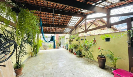 Villagio à venda com 4 quartos, sendo 2 suítes,  em Saúde, São Paulo, SP