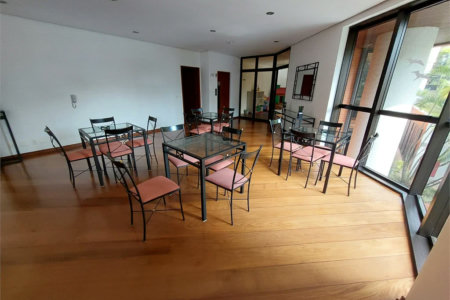 Apartamento à venda com 3 quartos, sendo 1 suíte, em Vila Andrade, São Paulo, SP