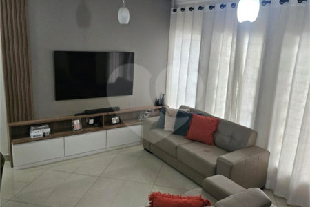 Sobrado à venda com 2 quartos, sendo 1 suíte,  em Vila Nova Mazzei, São Paulo, SP