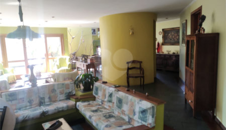 Sobrado à venda com 4 quartos, sendo 1 suíte,  em Chácara Monte Alegre, São Paulo, SP