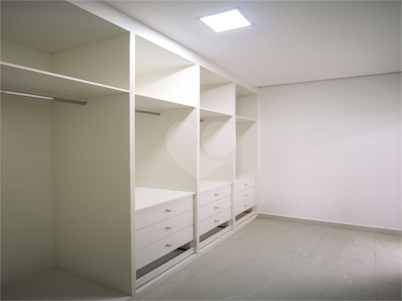 Casa à venda com 3 suítes no condomínio Residencial Helvetia Park, Indaiatuba - SP