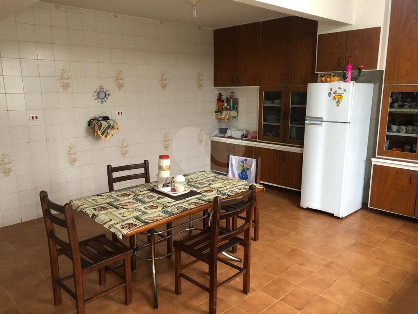 Sobrado à venda com 4 quartos, sendo 1 suíte, em Serra da Cantareira, Mairiporã, SP