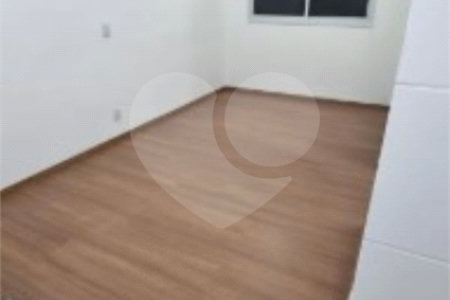 Apartamento à venda com 2 quartos em Vila Zat, São Paulo, SP