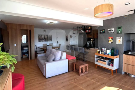 Apartamento à venda com 3 quartos, sendo 1 suíte, em Mirandópolis, São Paulo, SP