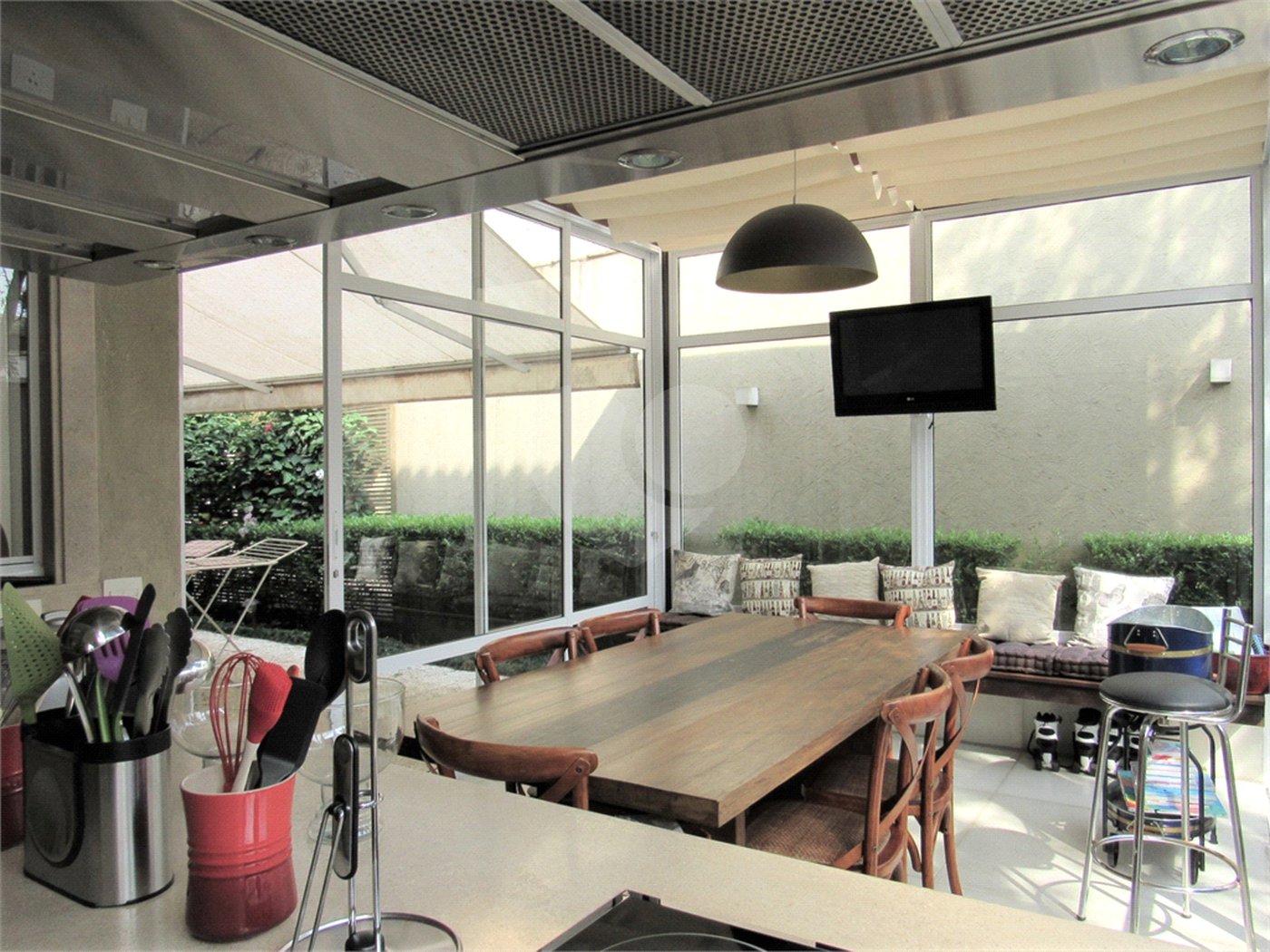 Casa à venda com 4 suítes no condomínio Dolce Villa, São Paulo - SP