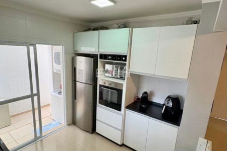 Sobrado à venda com 3 quartos, sendo 1 suíte, em Jardim Paulista, Atibaia, SP