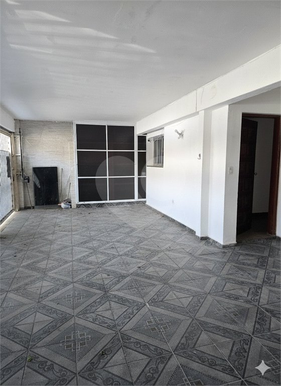 Sobrado à venda ou para alugar com 5 quartos em Jardim Itapura, São Paulo, SP
