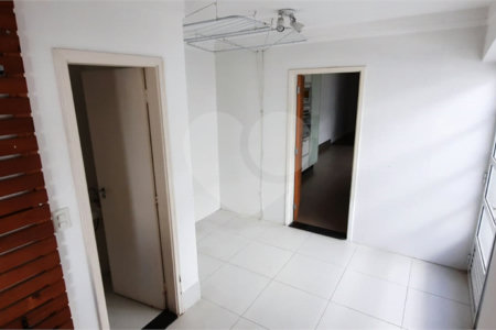 Sobrado à venda com 3 quartos, sendo 1 suíte, em Vila Firmiano Pinto, São Paulo, SP