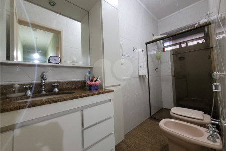 Sobrado à venda com 5 quartos, sendo 2 suítes, em Jardim Vera Cruz, São Paulo, SP