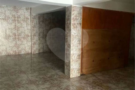 Sobrado à venda com 3 quartos, sendo 1 suíte, em Vila Matilde, São Paulo, SP