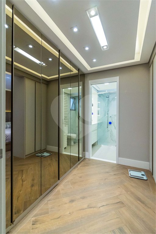 Apartamento à venda com 3 suítes em Vila Gumercindo, São Paulo, SP