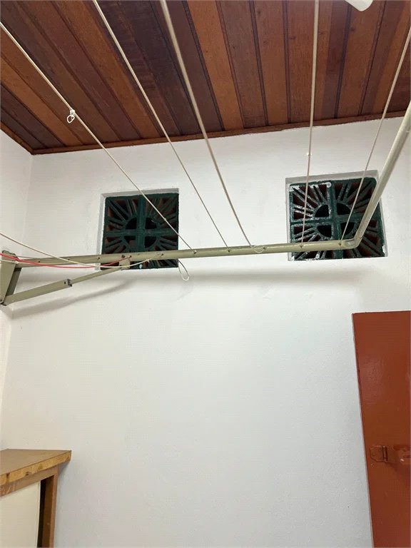 Sobrado à venda com 5 quartos, sendo 2 suítes, em Vila Universitária, São Paulo, SP