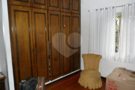 Sobrado à venda com 4 quartos, sendo 1 suíte, em Santana, São Paulo, SP