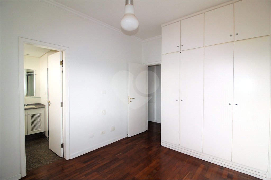 Apartamento à venda com 4 quartos, sendo 3 suítes, em Santo Amaro, São Paulo, SP
