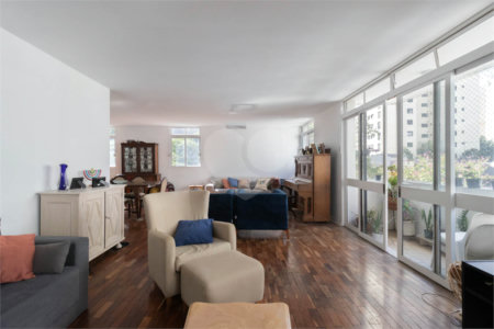 Apartamento à venda com 4 quartos, sendo 1 suíte, em Jardim Paulista, São Paulo, SP