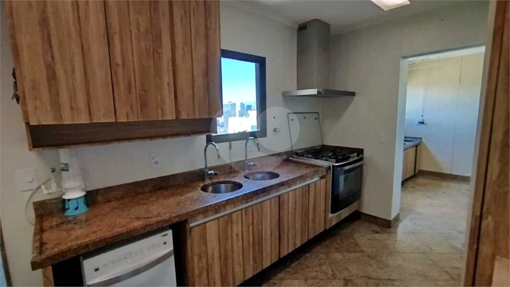 Duplex para alugar com 3 suítes em Real Parque, São Paulo, SP