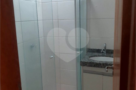 Sobrado à venda com 2 suítes em Jardim Nely, Indaiatuba, SP