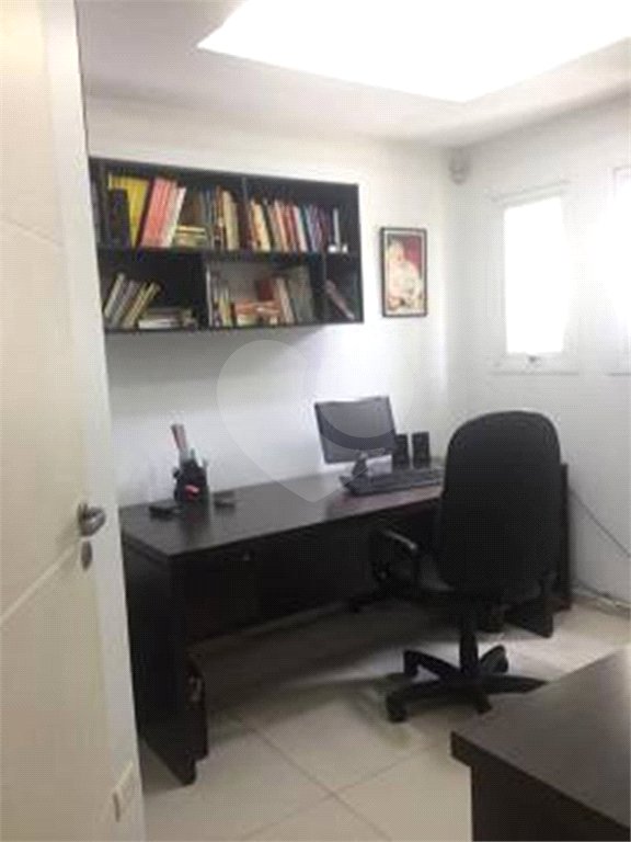 Casa à venda com 4 quartos, sendo 3 suítes, no condomínio Residencial Nova Cantareira, São Paulo - SP