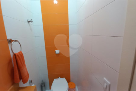 Sobrado à venda com 3 quartos, sendo 1 suíte, em Vila Gomes, São Paulo, SP
