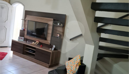 Sobrado à venda com 3 quartos, sendo 1 suíte,  em Vila Ester (zona Norte), São Paulo, SP