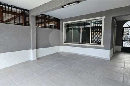 Sobrado à venda com 3 quartos, sendo 2 suítes, em Ferreira, São Paulo, SP