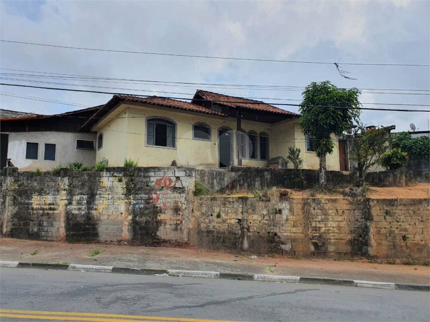 Casa à venda com 3 quartos, sendo 1 suíte, em Jardim Ikeda, Suzano, SP