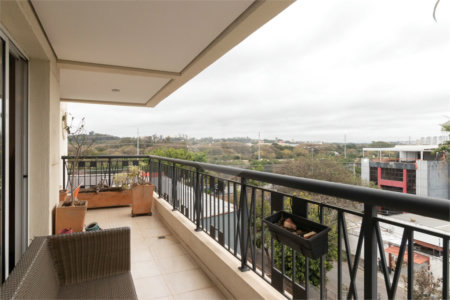 Apartamento à venda com 4 quartos, sendo 2 suítes,  em Alto de Pinheiros, São Paulo, SP