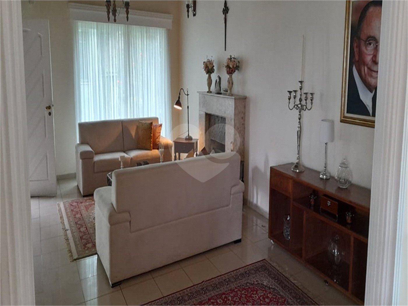 Casa à venda com 5 quartos, sendo 3 suítes,  no condomínio Alpes da Cantareira, Mairiporã - SP